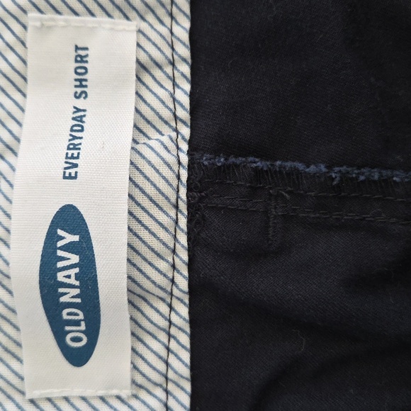 Old Navy | Navy Blue & White Polka Dot Everyday Chino Shorts Size 10 - Picture 4 of 5